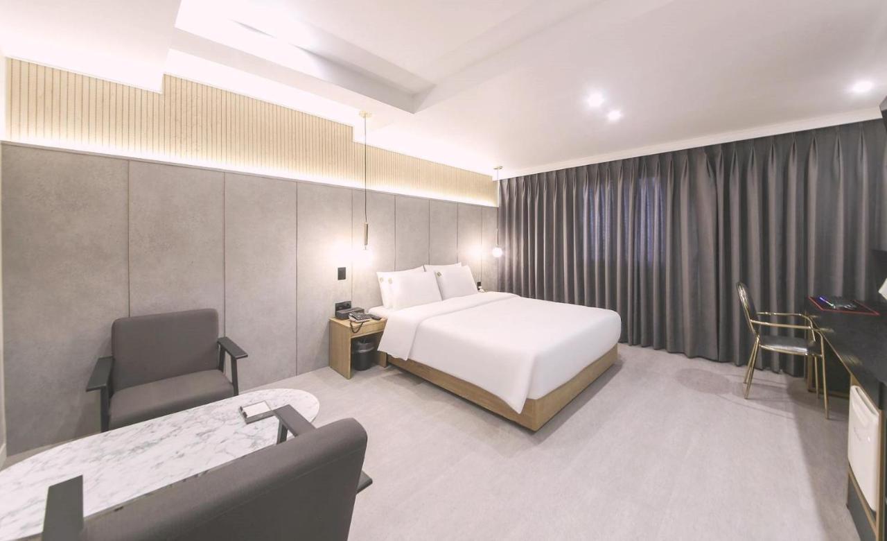 Ariel Hotel Busan Exterior foto